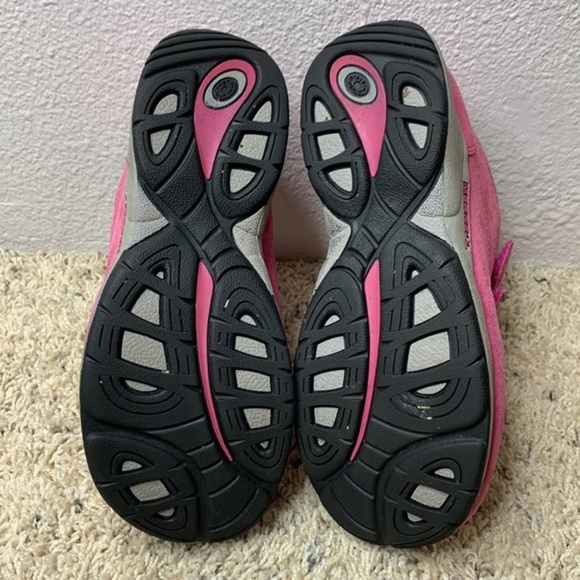 Merrell  Pink Faux Fur Lined Double Strap Boots Sz 5.5 - Picture 9 of 10
